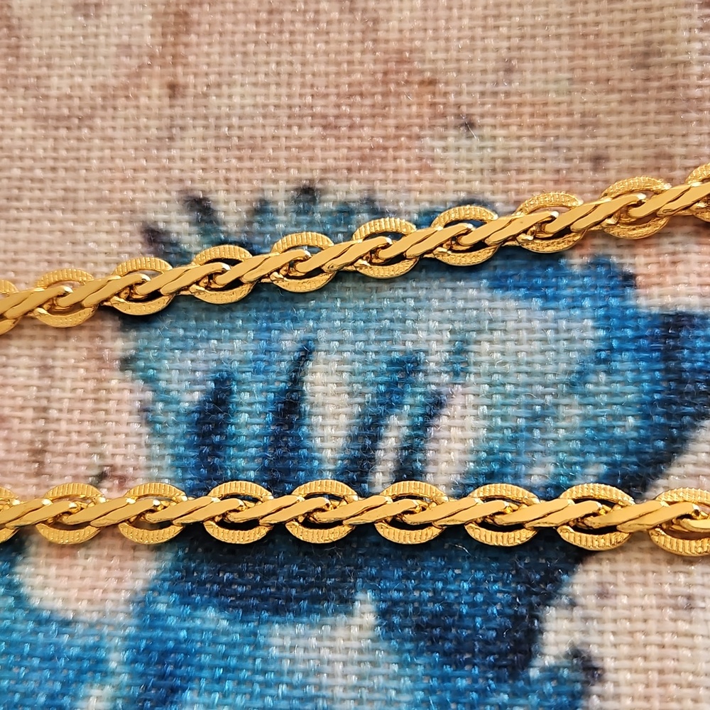 Vintage 80's Goldtone Link Chain - Picture 8 of 15